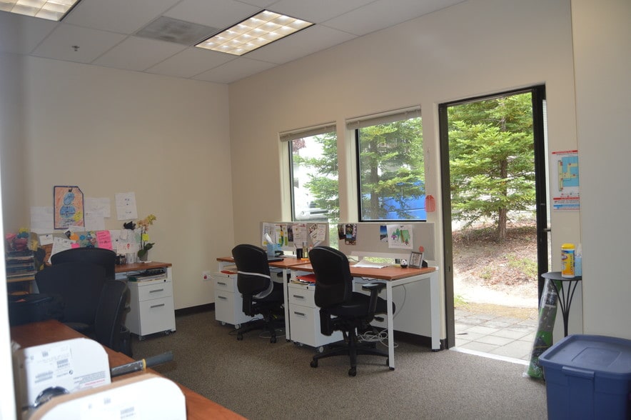 More Photos Of 160 Wikiup Dr, Santa Rosa Office For Lease