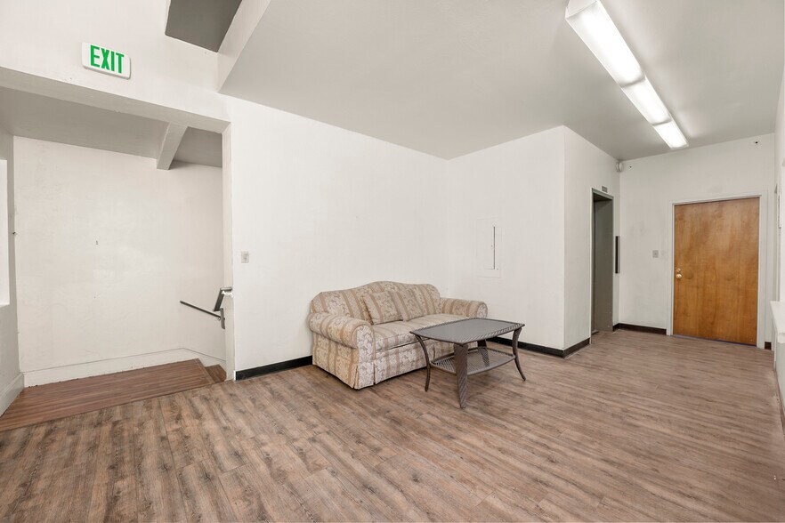 More Photos Of 347 E Weber Ave, Stockton Loft Creative Space For Sale