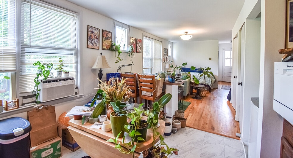 More Photos Of 7042-7044 Carroll Ave, Takoma Park Apartments For Sale