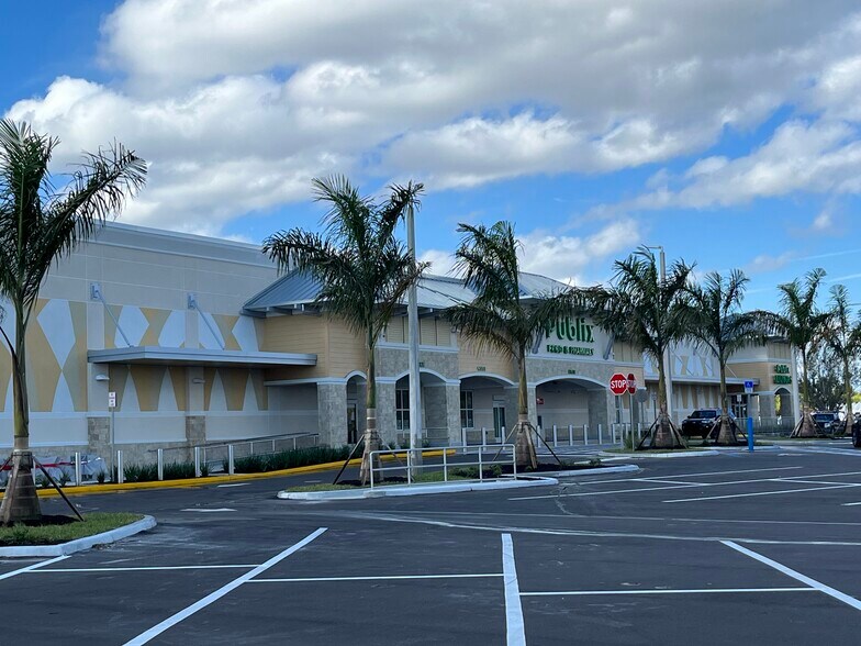 More Photos Of 16970 San Carlos Blvd, Fort Myers Unknown For Lease