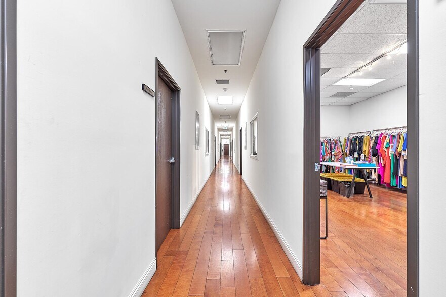 More Photos Of 3900-3912 S Broadway Pl, Los Angeles Manufacturing For Sale