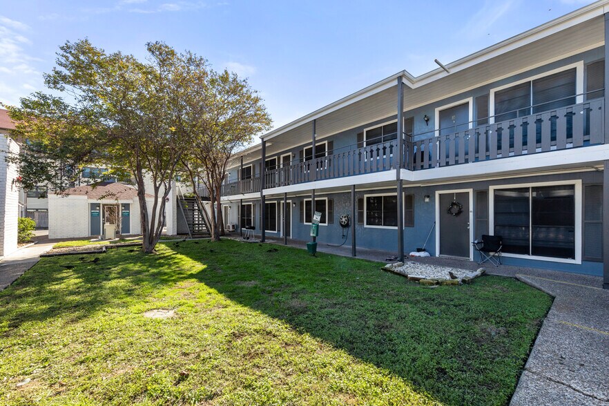 More Photos Of 4645 Ocean Dr, Corpus Christi Apartments For Sale