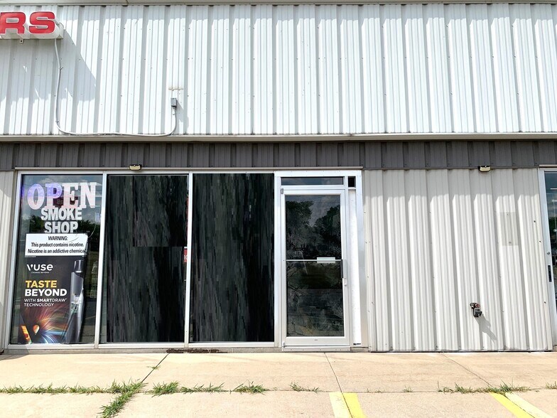More Photos Of 1312 Hamilton St, Stoughton General Retail For Sale