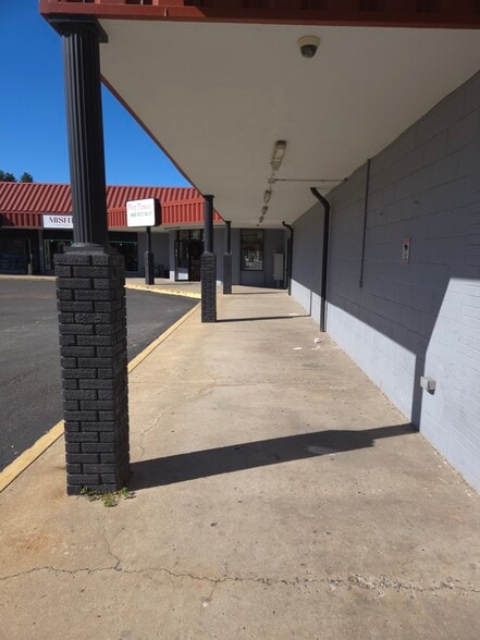 More Photos Of 43 E Bridge St, Spring City Unknown For Lease