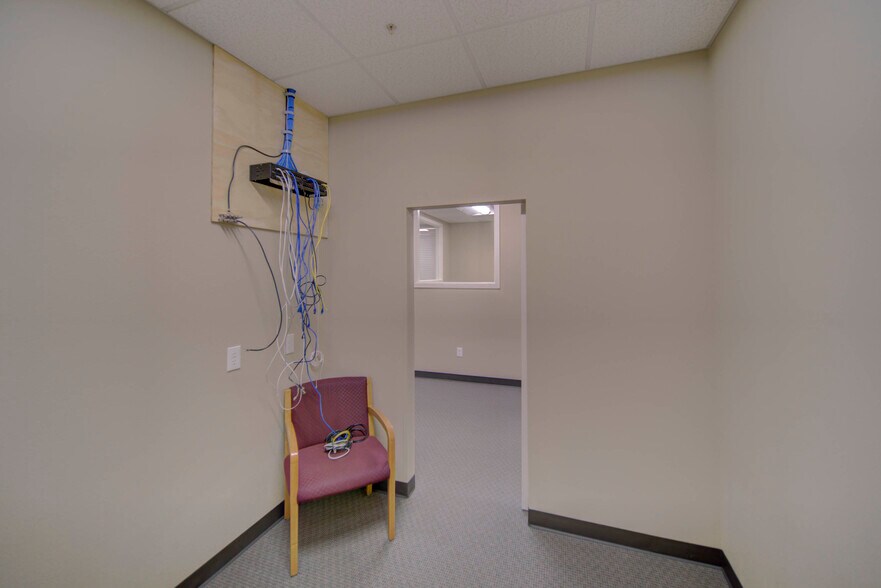 More Photos Of 437 Century Park Dr, Yuba City Office Residential For Lease