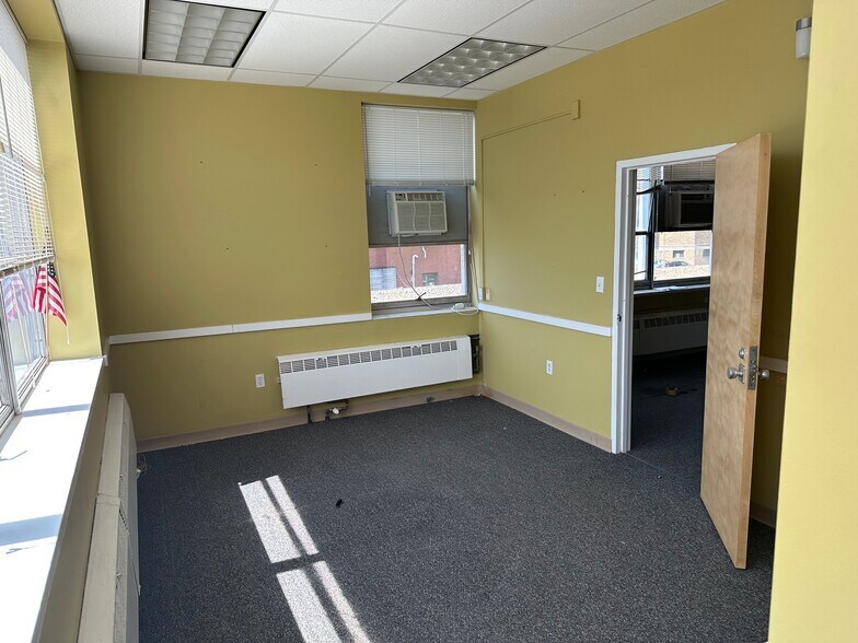 More Photos Of 29 Church St, Leominster Police Fire Station For Sale