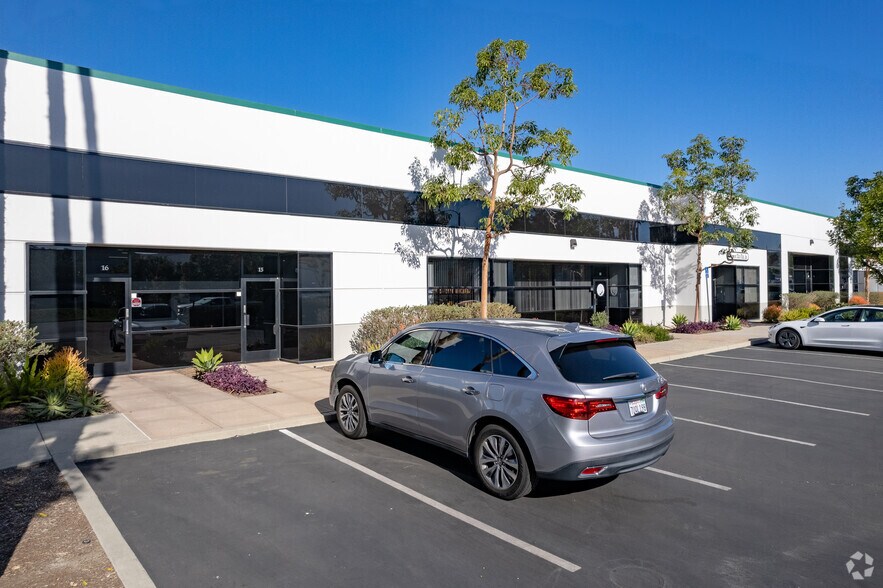 More Photos Of 12115 Burke St, Santa Fe Springs Unknown For Lease