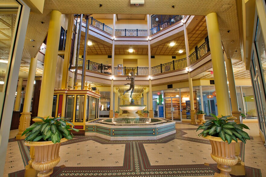 More Photos Of 122 W Pine St, Orlando Coworking Space