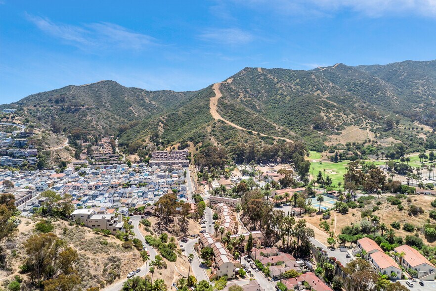 More Photos Of 321 Tremont St, Avalon Apartments For Sale