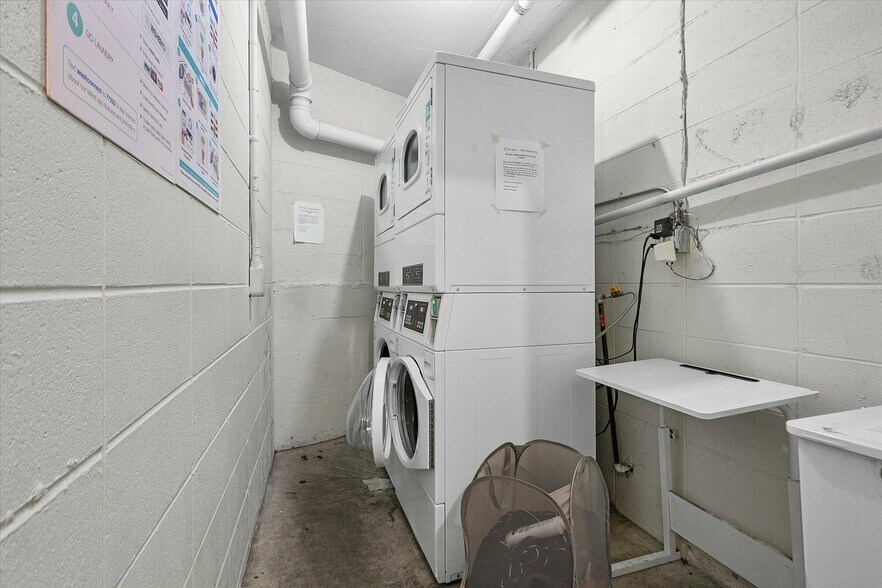 More Photos Of 469 Van Buren Ave, Oakland Apartments For Sale