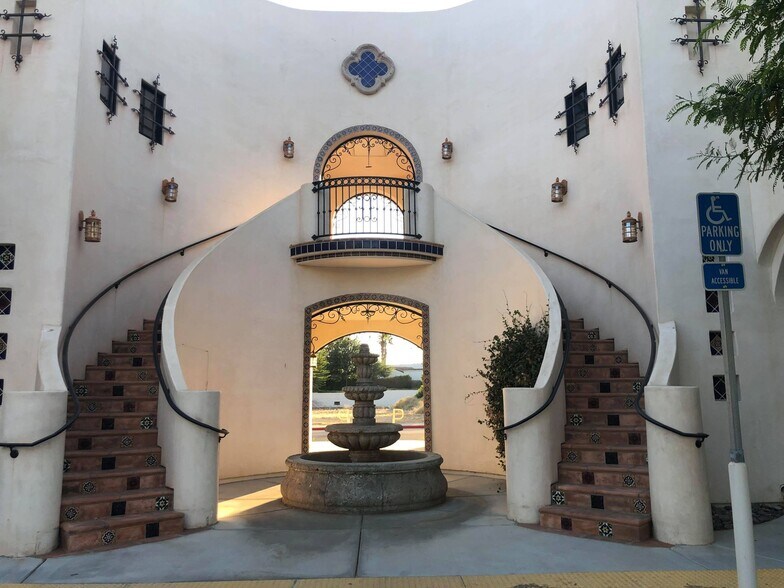 More Photos Of 51555 Desert Club Dr, La Quinta Office For Lease