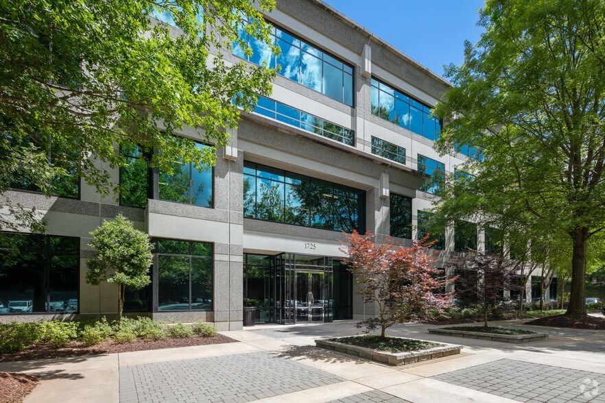 More Photos Of 1725 Windward Concourse, Alpharetta Office For Lease