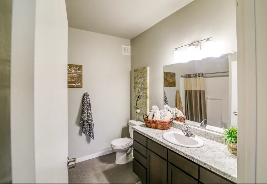 More Photos Of 1220-1250 27th Ave NW, Minot Apartments For Sale