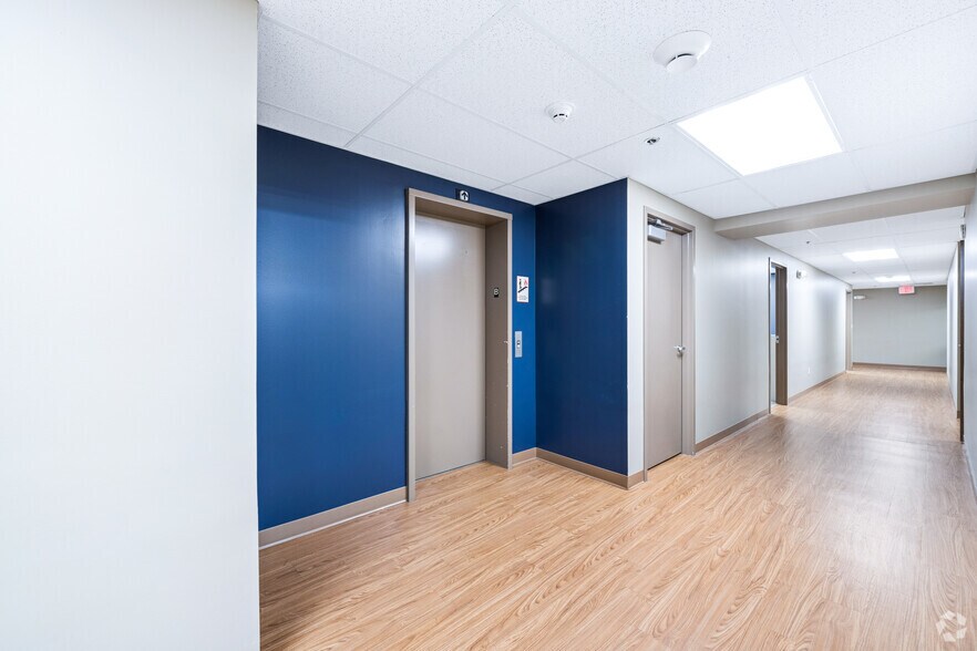 More Photos Of 2709 McGraw Dr, Bloomington Office Residential For Sale