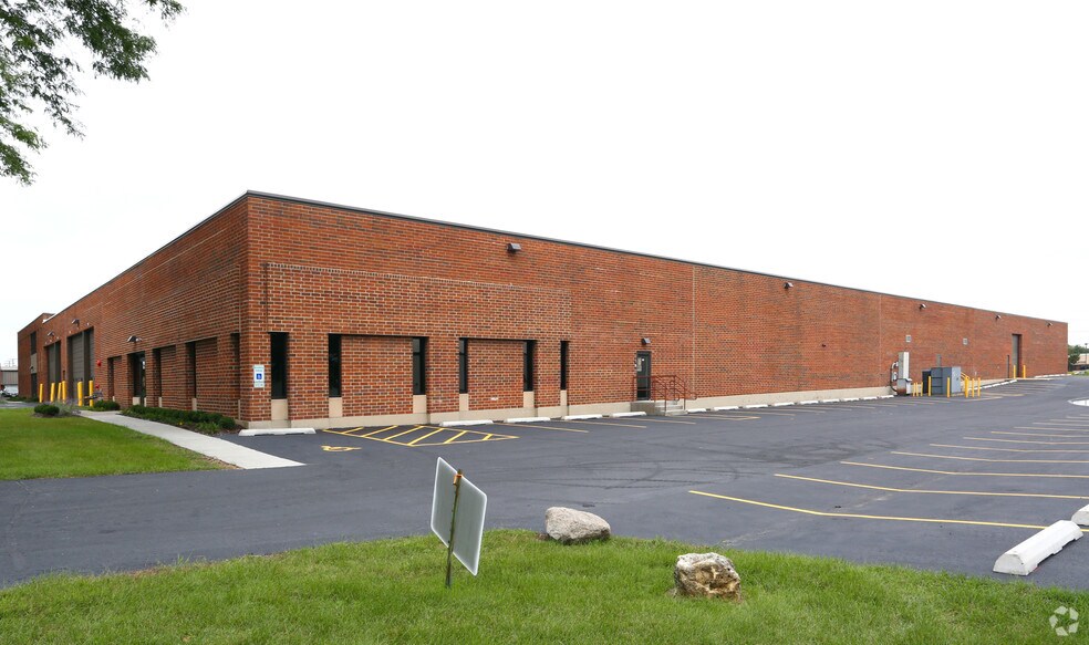 More Photos Of 680 Industrial Dr, Cary Warehouse For Lease