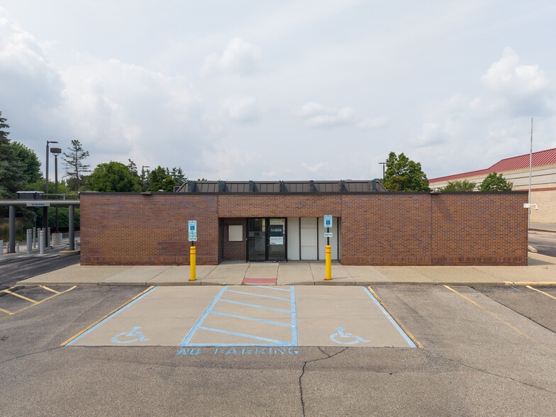 More Photos Of 1310 S Rochester Rd, Rochester Hills Bank For Sale
