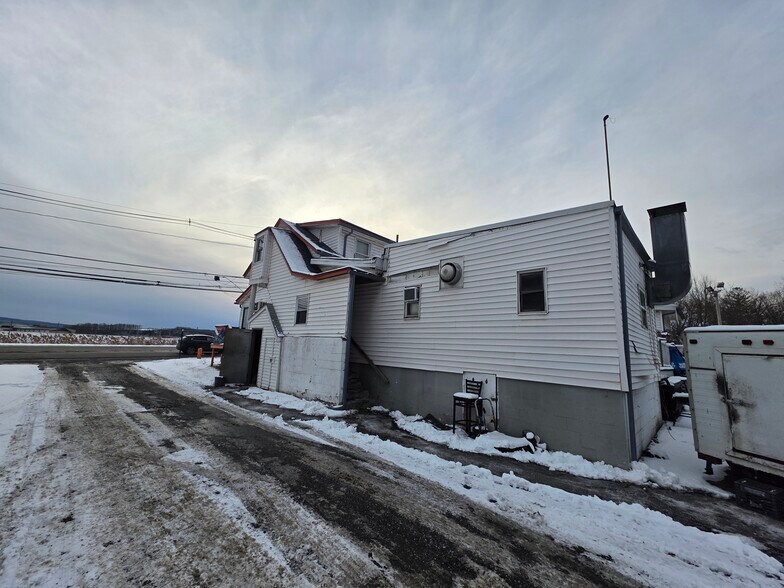 More Photos Of 150 NY-17K, Newburgh Restaurant For Sale