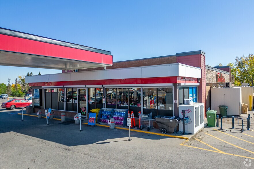 More Photos Of 2640 52nd St NE, Calgary Unknown For Lease