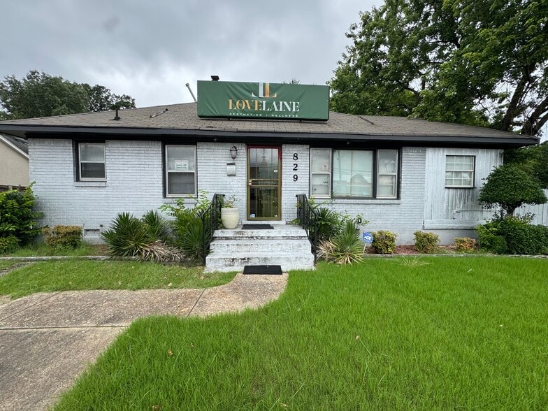More Photos Of 829 Mt Moriah Rd, Memphis Freestanding For Sale