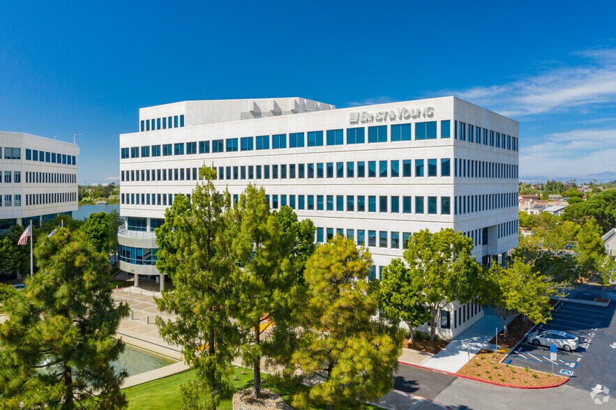 More Photos Of 255 Shoreline Dr, Redwood City Office For Lease