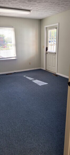 More Photos Of 74 N Orange St, Xenia Medical For Lease