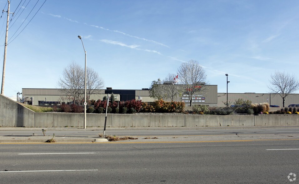 More Photos Of 1121 Walkers Line, Burlington Warehouse For Lease
