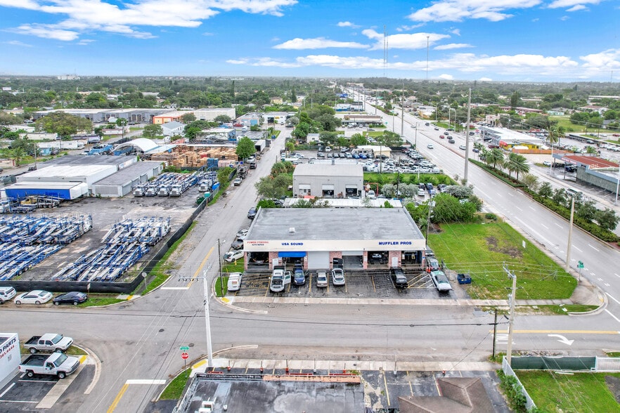 More Photos Of 5960-5992 SW 23rd St, West Park Showroom For Sale