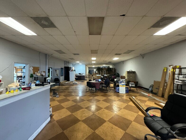 More Photos Of 4318 S Manhattan Ave, Tampa Warehouse For Lease