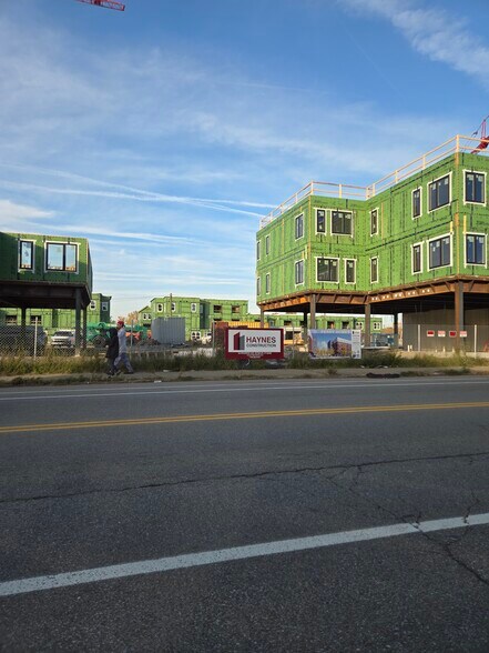 More Photos Of 448 South Park Ave, Buffalo General Retail For Lease