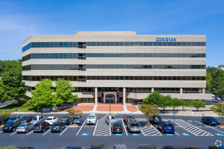 More Photos Of 6600 Peachtree Dunwoody Rd NE, Atlanta Unknown For Lease