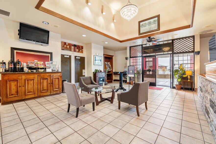 More Photos Of 3535 Janes Rd, Arcata Hotel For Sale