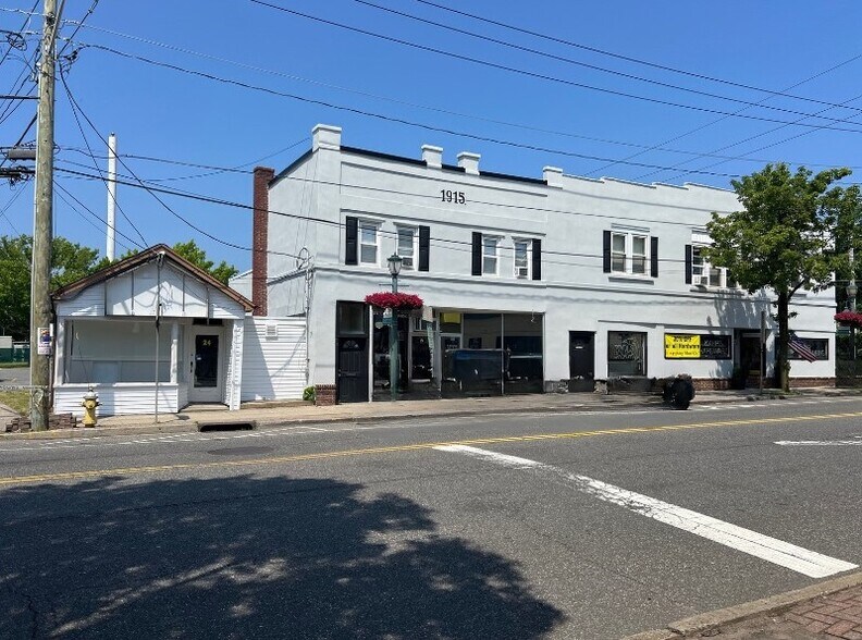 More Photos Of 2-20 Larkfield Rd, East Northport Storefront Retail Office For Sale