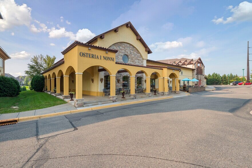 Primary Photo Of 981 Sibley Memorial Hwy, Lilydale Restaurant For Sale