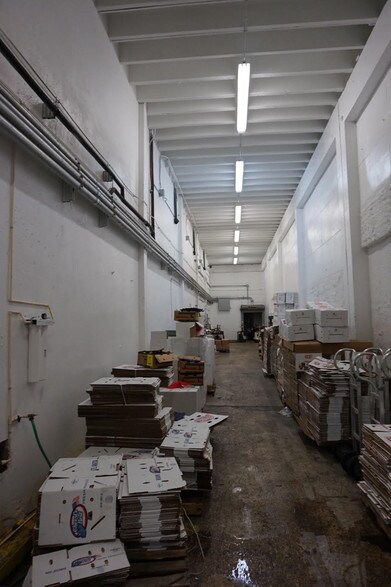 More Photos Of 1930 NW 23rd St, Miami Warehouse For Lease