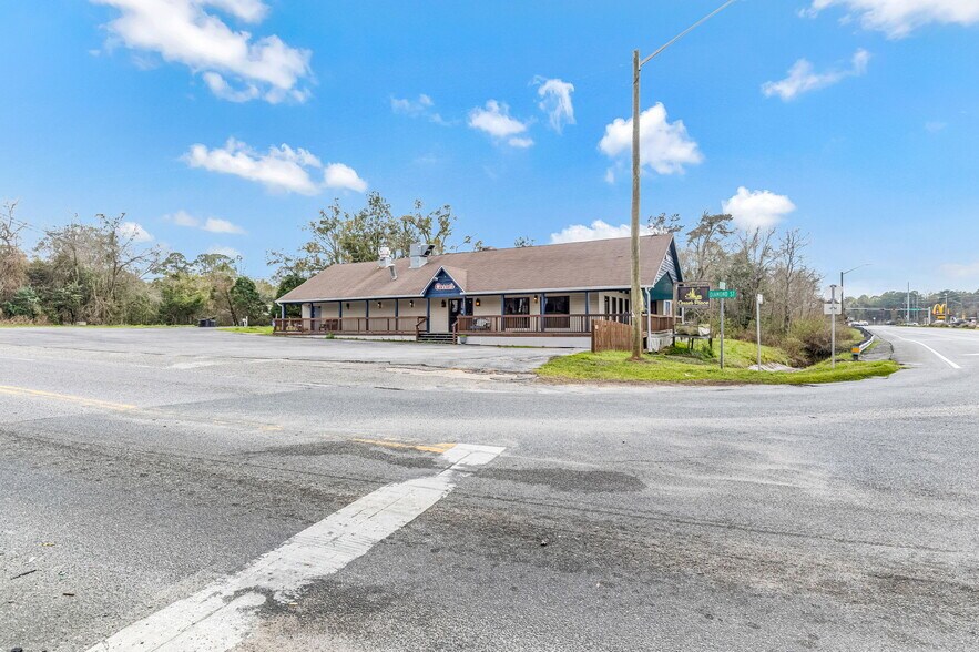 More Photos Of 3601 Highway 90, Pace Restaurant For Lease