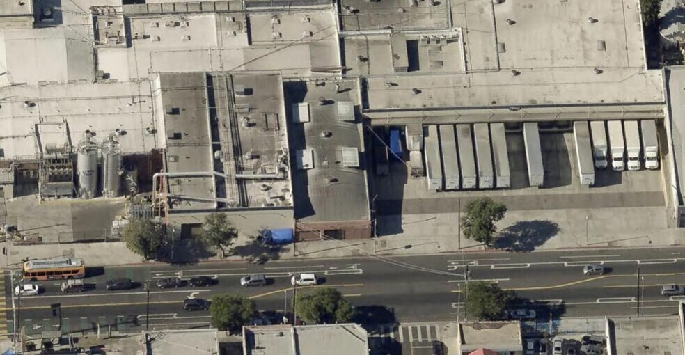 More Photos Of 3805 Avalon Blvd, Los Angeles Manufacturing For Sale