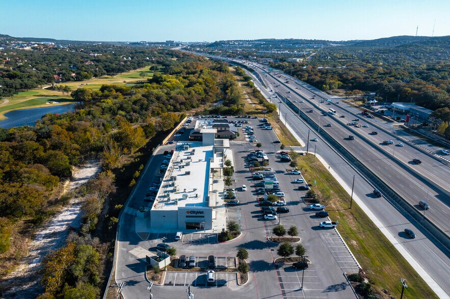 More Photos Of 23110 W I-10, San Antonio Storefront For Lease