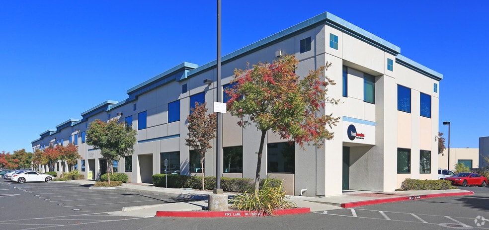More Photos Of 29400 Kohoutek Way, Union City Service For Lease