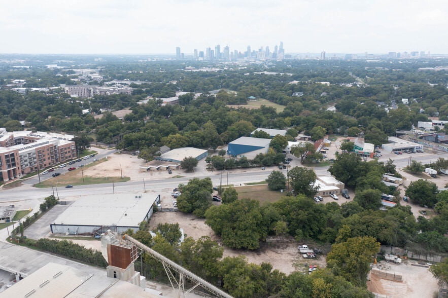 More Photos Of 817 Airport Blvd, Austin Restaurant For Sale