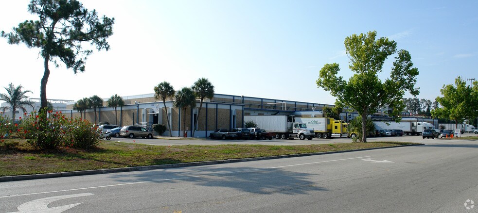 More Photos Of 2292 W Sand Lake Rd, Orlando Refrigeration Cold Storage For Lease