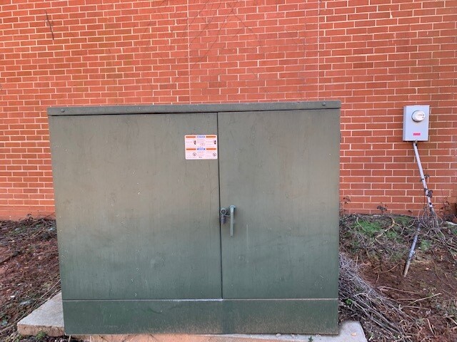 More Photos Of 203 Woodrow St, Pickens Industrial For Sale