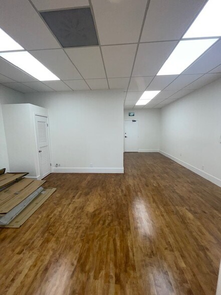 More Photos Of 4768 Park Granada, Calabasas Office For Lease