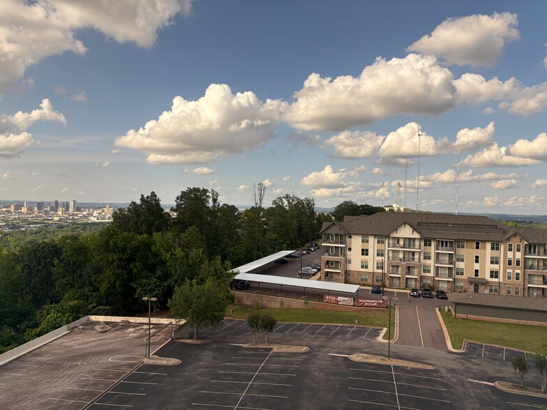 More Photos Of 600 Beacon Pkwy W, Birmingham Medical For Lease