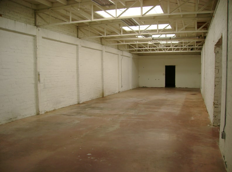 More Photos Of 5939-5941 Clara St, Bell Gardens Manufacturing For Lease
