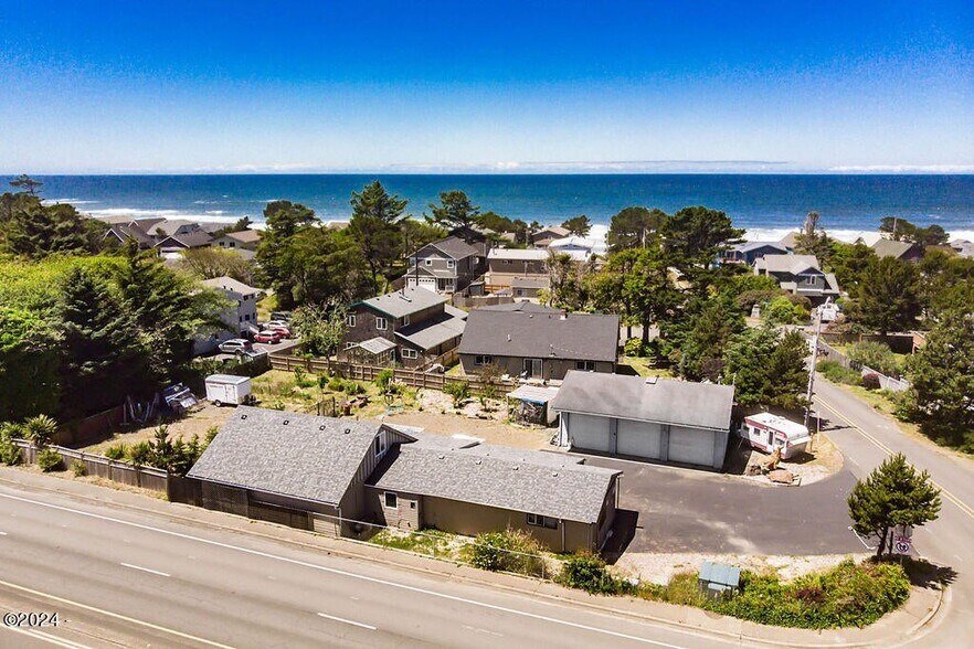 More Photos Of 20 Willow St, Depoe Bay Industrial For Sale
