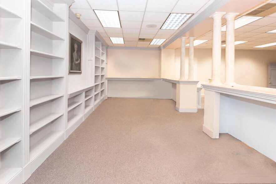 More Photos Of 550 Kinderkamack Rd, Oradell Medical For Lease