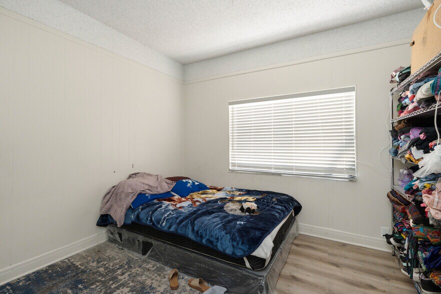 More Photos Of 600 N Soto St, Los Angeles Apartments For Sale