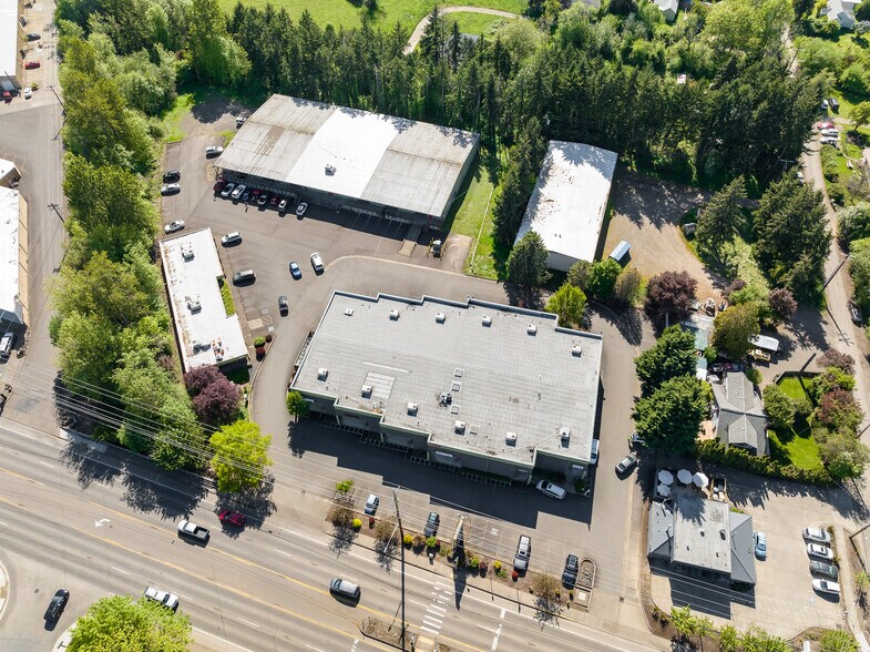 More Photos Of 1750-1780 SW 3rd St, Corvallis Warehouse For Sale