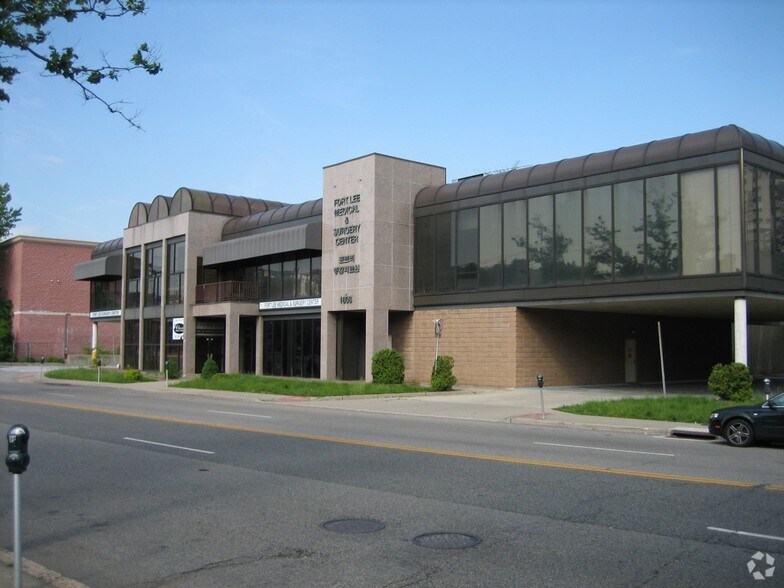 More Photos Of 1608 Lemoine Ave, Fort Lee Medical For Lease