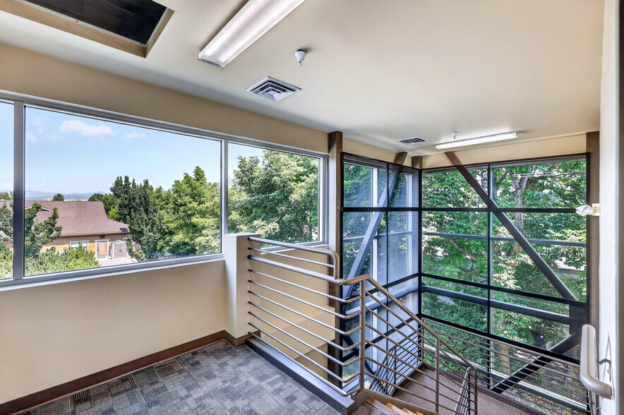 More Photos Of 2208 N Swing Ln, Liberty Lake Medical For Lease